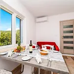 Apartman Paradiso *