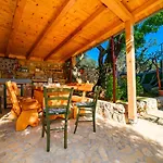 Apartman Paradiso *