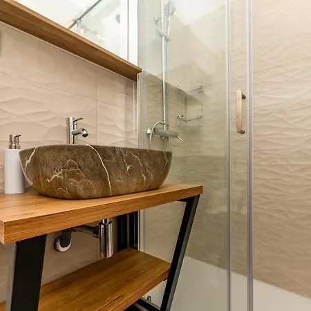 Apartment Paradiso *